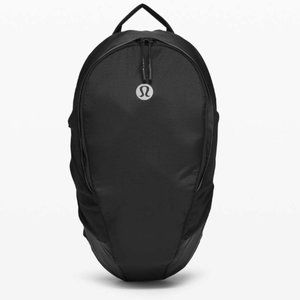 NWOT Lululemon far and free backpack  sz 13L